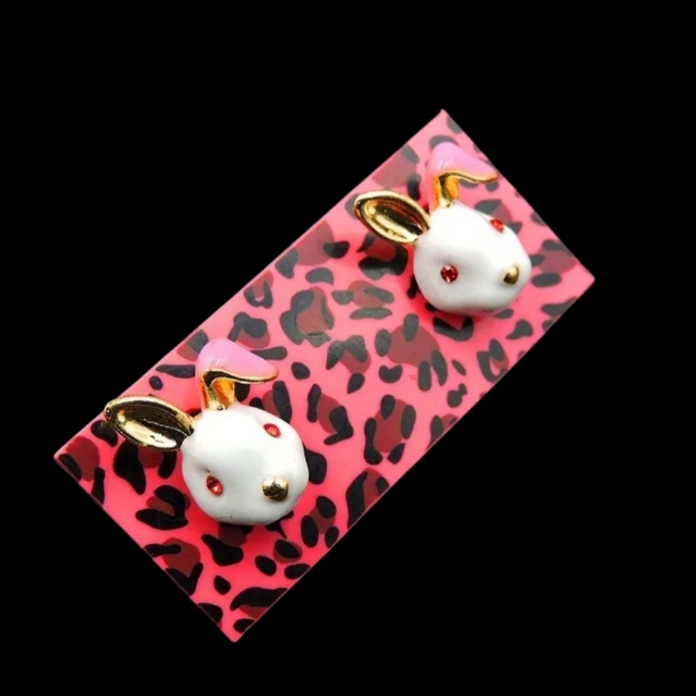 BJ White and Gold Bunny ENAMELED STUD Earrings Nwot